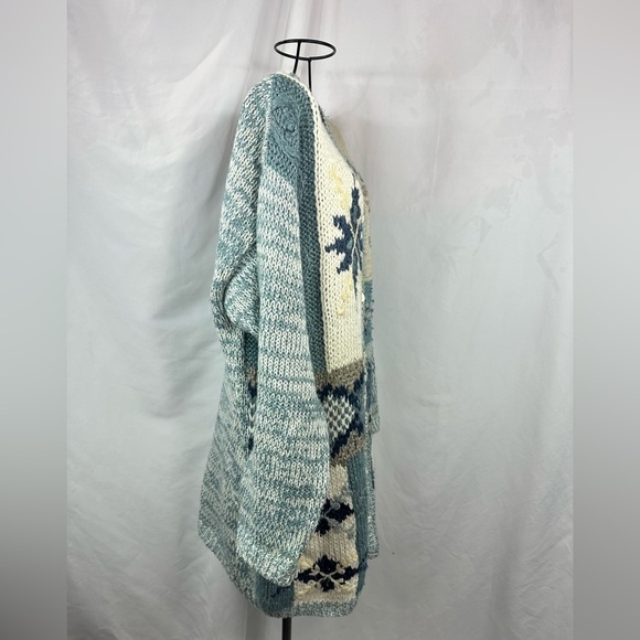 Vintage Classic Elements knitted by hand snowflake cable knit cardigan size L - Picture 6 of 8